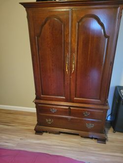 Vintage Dresser 