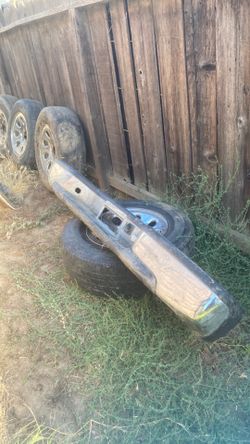 03 gmc bumper $60 obo