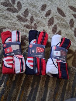 2in pack hand towels. USA theme. New