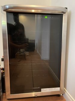 Frigidaire FFWC42F5LS 42-Bottle Freestanding Wine Cooler