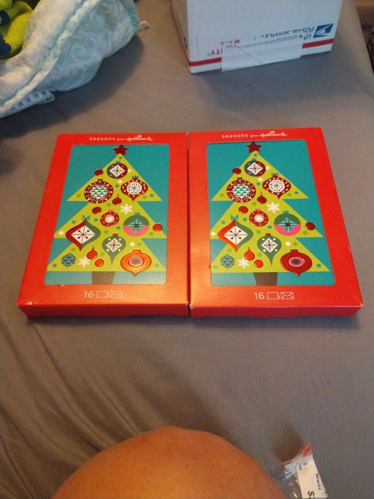 Hallmark Holiday Cards Lot Of 2