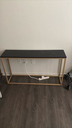 Tv stand / entry table
