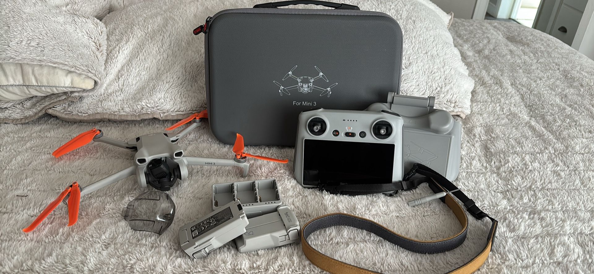 DJI Mini 3 Drone Bundle – Fly More Combo, 2 Batteries, Controller + Extras (Excellent Condition)