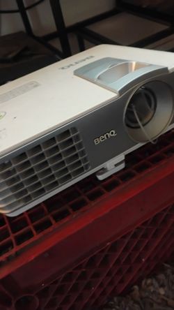 BenQ W1070 Projector