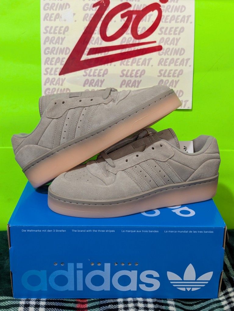 Adidas Rivalry Low Beige 8M brand new