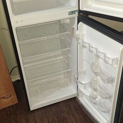 Mini fridge practically new I used it For 3 weeks