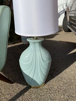 Beautiful Vintage 1980’s Mint Mid century Lamp