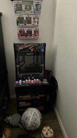 Asteroids arcade machine