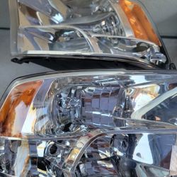 09-18 Ram Headlights Luces Micas Calaveras Faros Faroles