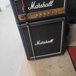 Mini Fridge Great Condition 