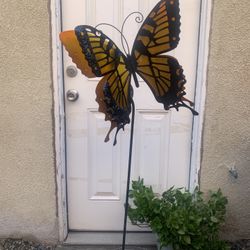 Garden Stake Solar Butterfly 🦋 Color: Yellow 