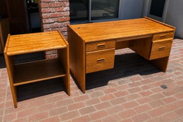 Solid Oak Executive Desk & Matching Printer Stand / Side Table