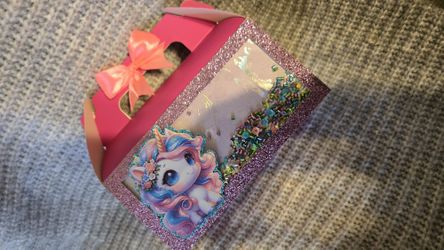 UNICORN 🦄  GABLE BOX