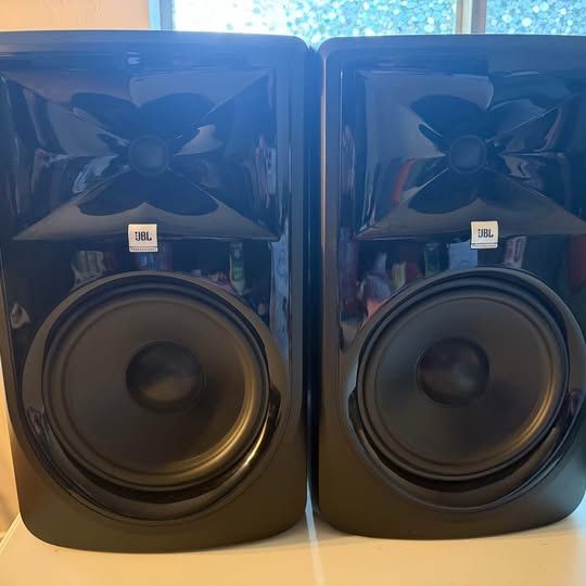 JBL 308P Mkll 8-inch Studio Monitors