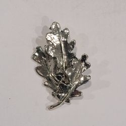 Vintage Three Silver Oak Leaves Pin Brooch 2.25” Long