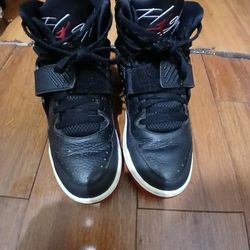 Jordan Flights Size 8