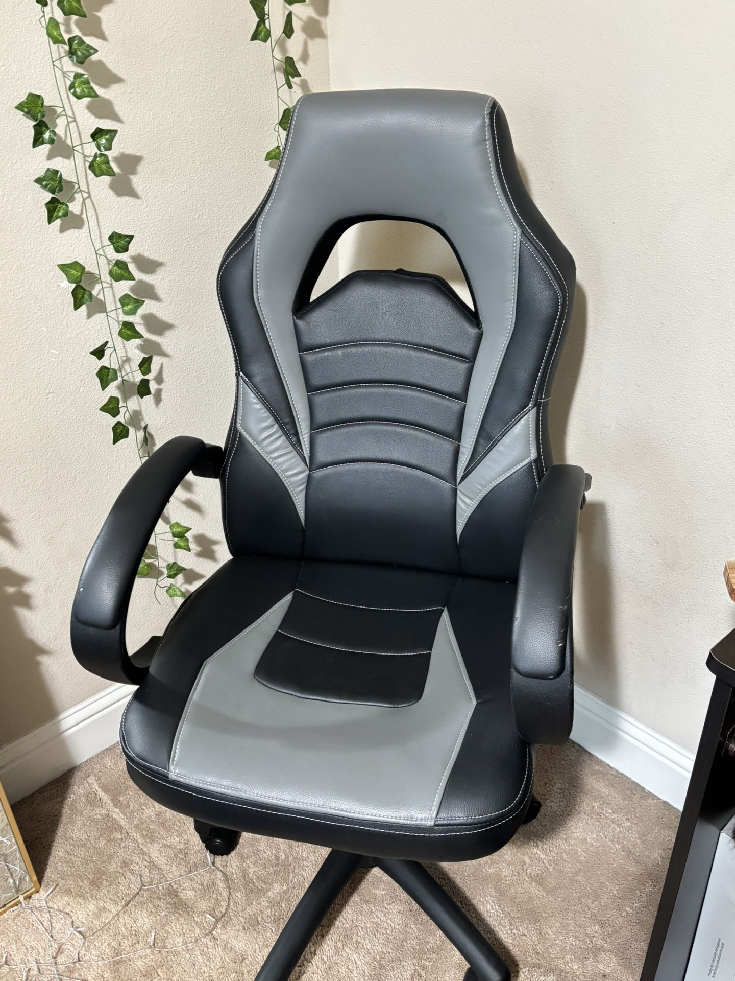 Black/ Gray Chair