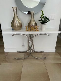 Console table