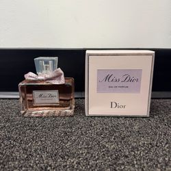 Miss Dior Blooming Bouquet