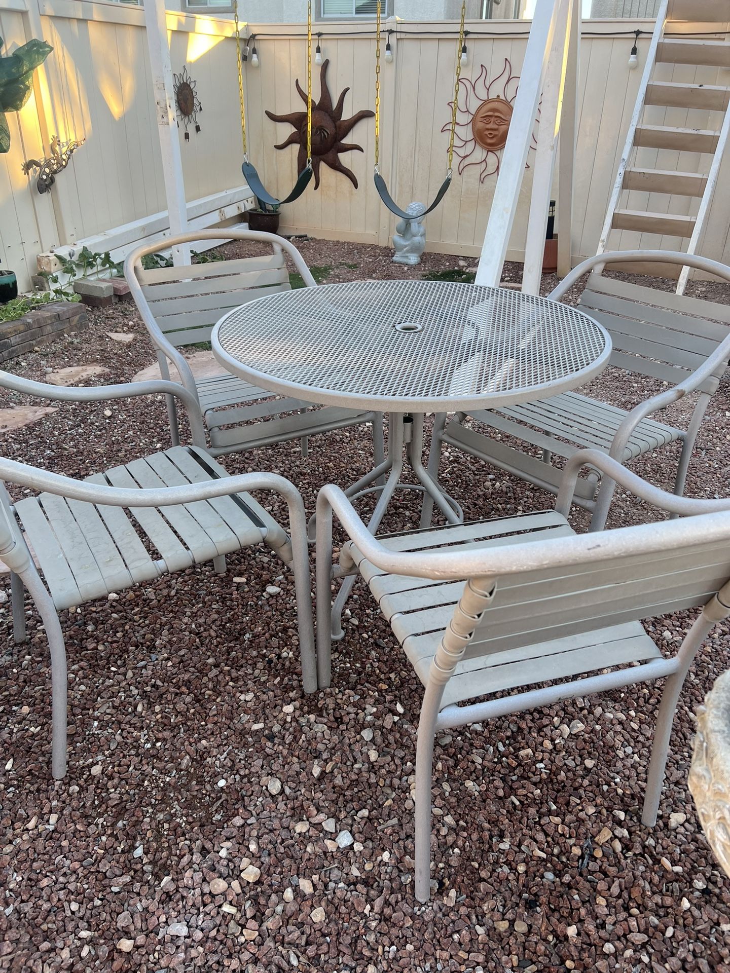 patio set table and chairs