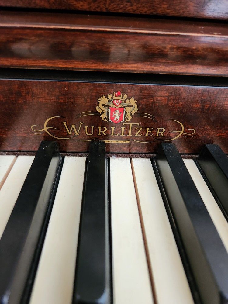 Piano - Wurlitzer