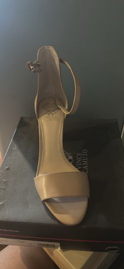 Size is very between a nine and 10