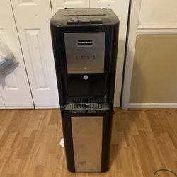 Water cooler/heater
