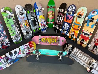 Street skateboard cruisers and complete