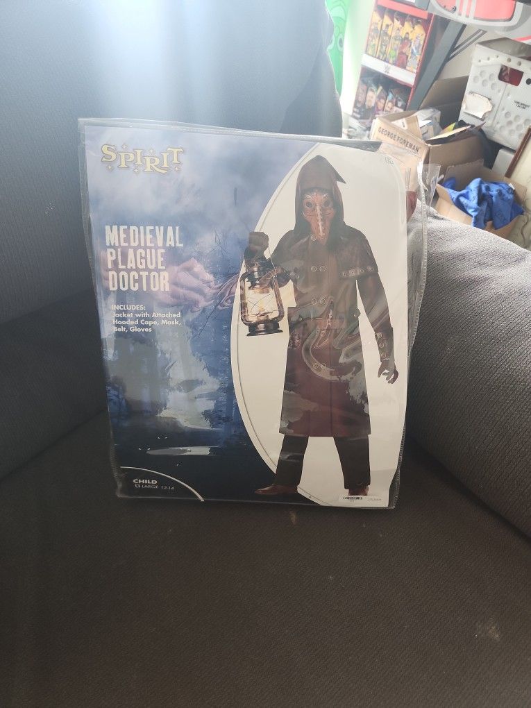 Medieval Plaque Doctor Costume. Brand New
