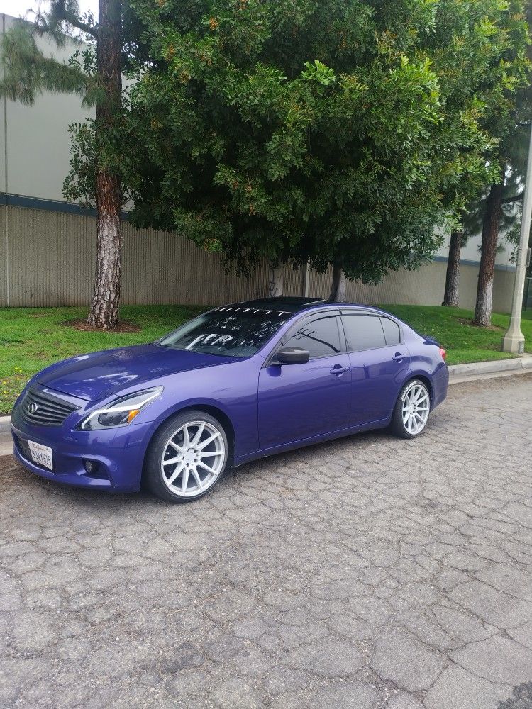2012 INFINITI G37 SPORT