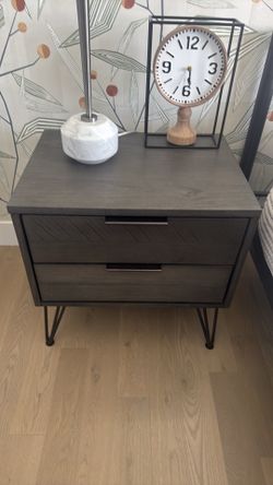 Queen bedroom set