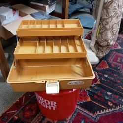 Vintage Old Pal 1050 Folding 2-trays Tackle Box 