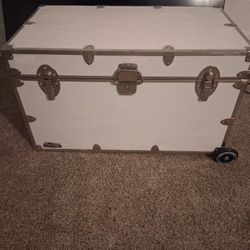 Rolling Trunk 