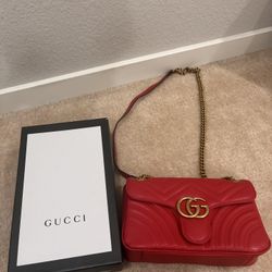 Gucci Marmont Red