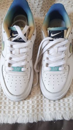 Air Force 1 LV8 GS "Unlock Your Space" Size 5.5y