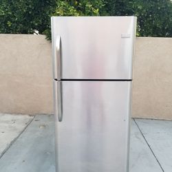 3MONTHS WARRANTY 30X32X68 FRIGIDAIRE FRIDGE 20CUFT SILVER 
