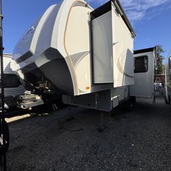 2010 Open Range Fifth Wheel 
