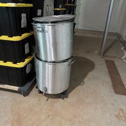 $100 OBO 3 Large Dye pots