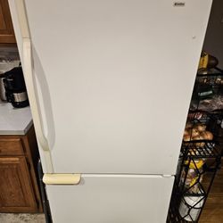 Kenmore Refrigerator 
