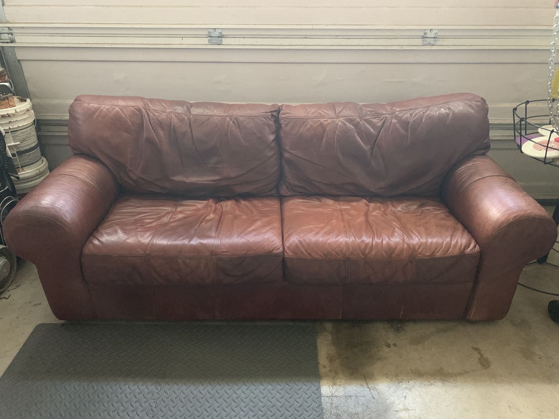 Robinson & Robinson Leather Couch 