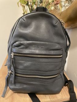 Marc Jacobs Gray Pebbled Leather Backpack with Gold Hardware Marc Jacobs Gray Pebbled Leather Top Handles Drawstring  main image 4