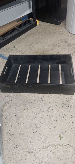 Wooden crate