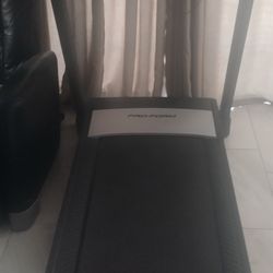 ProForm Trainer 12.0 Treadmill works great like new Bluetooth WiFi foldable pickup only 
