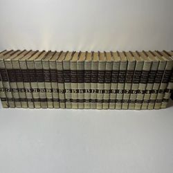 Frank And Wagnalls Encyclopedia 1983