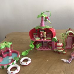 Vintage Strawberry Shortcake Lot & Dolls