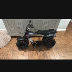 Mini Bike - Eletric 30mph Very Good Condition! Super Fast Faster Then Gas. Charge Fast Battery Like New No Issues Everything Works Perfect.