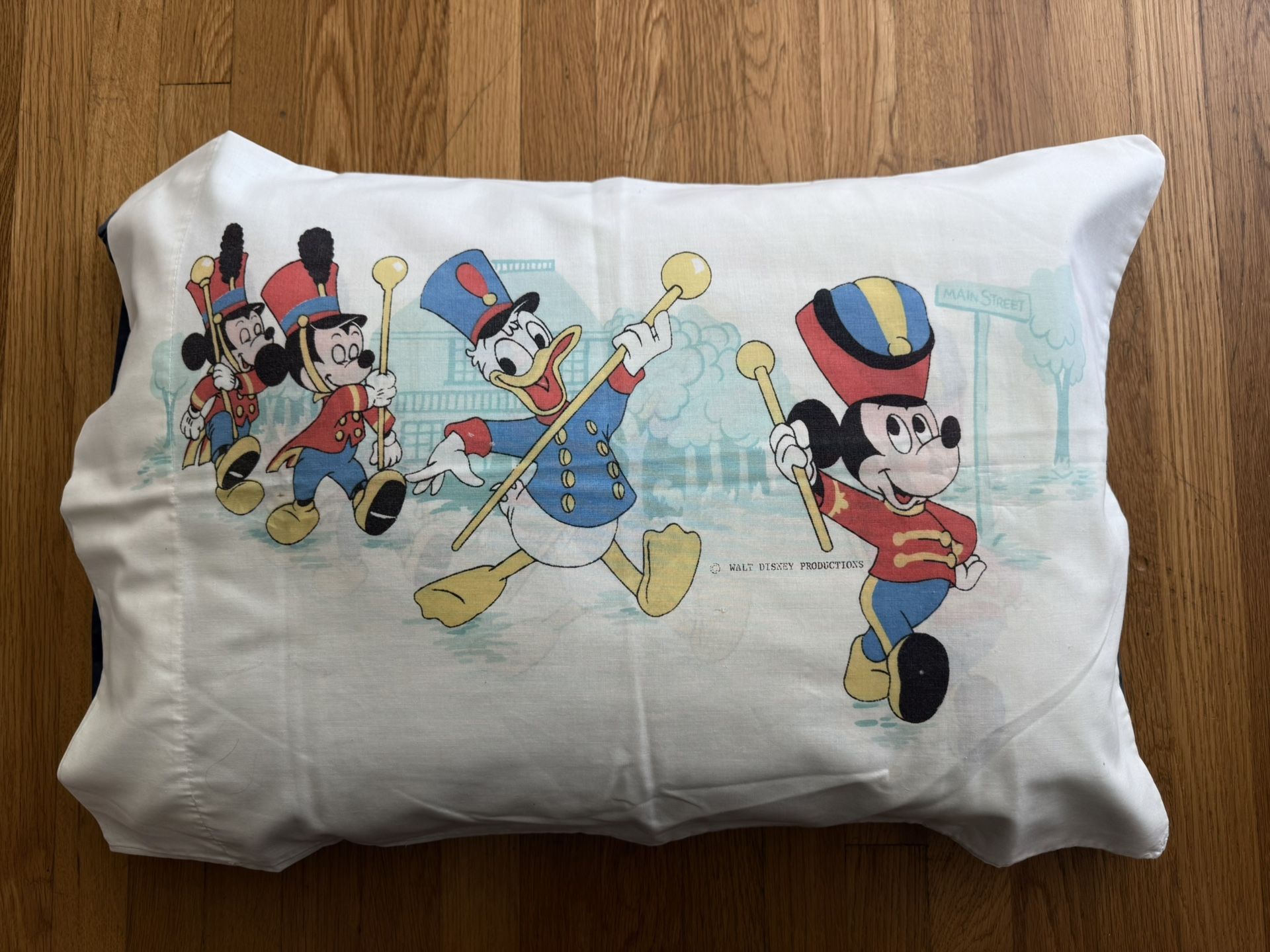 Vintage Disney Pillowcase (Mickey & Donald) 
