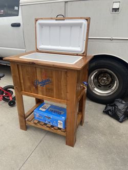 Wooden ice cooler