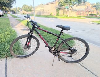 Huffy Rangeline - 27.5" wheels Mountain bike (Derailleur needs replacement)