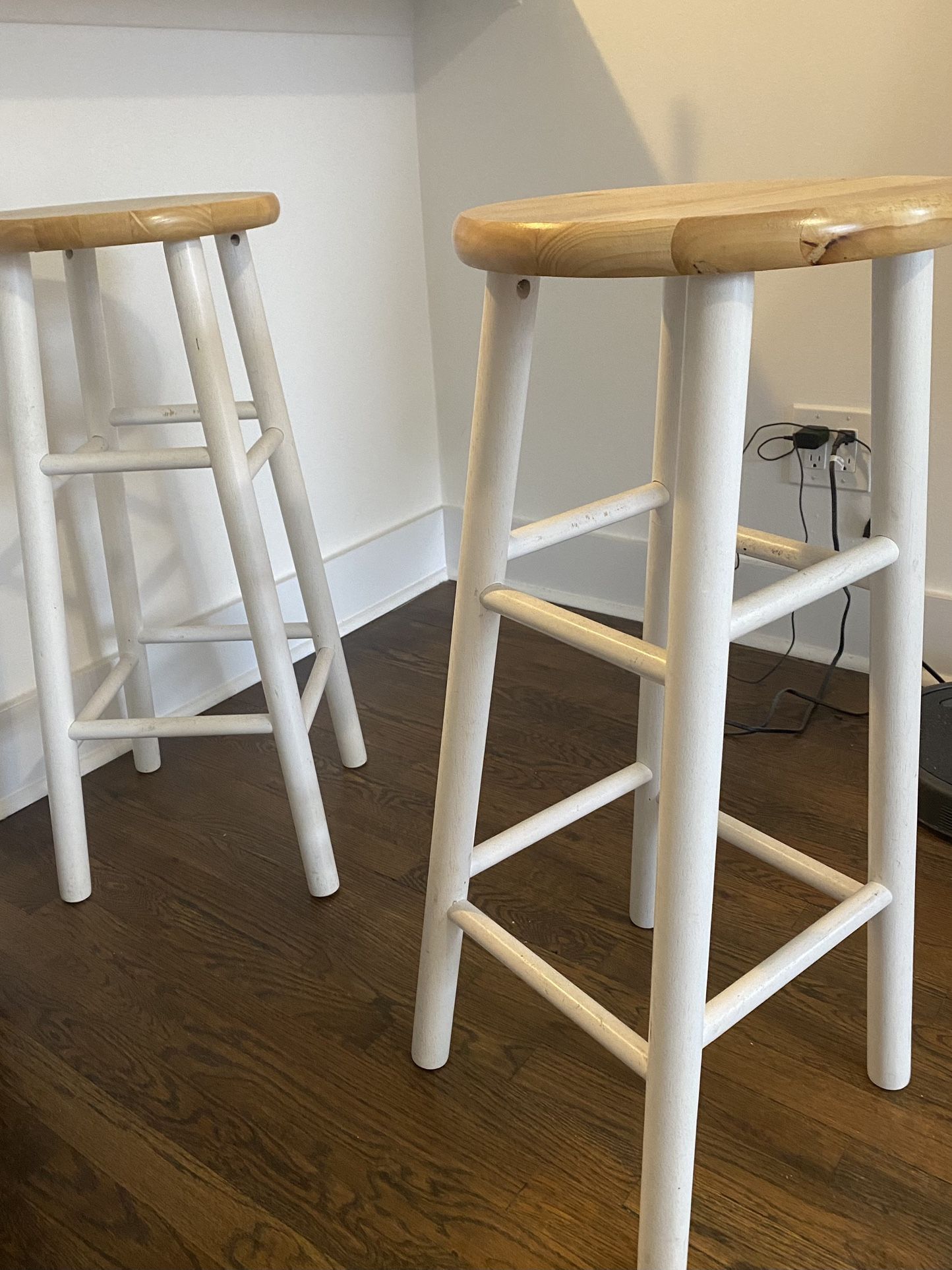 2 barstool chairs